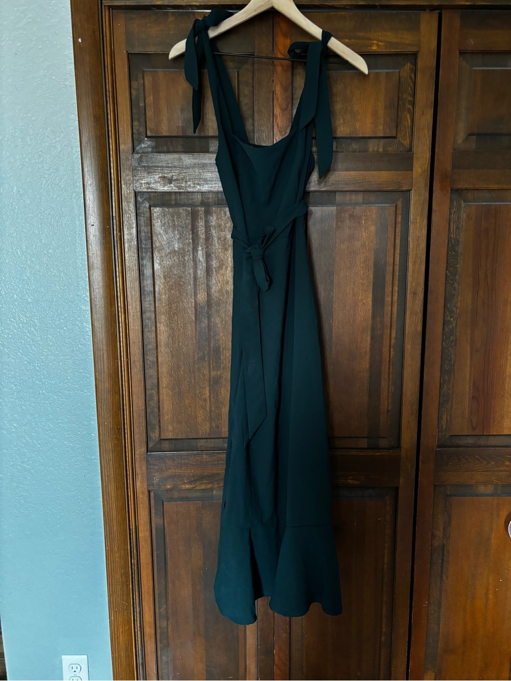 Green Tie-Shoulder Maxi Dress with Waist Sash